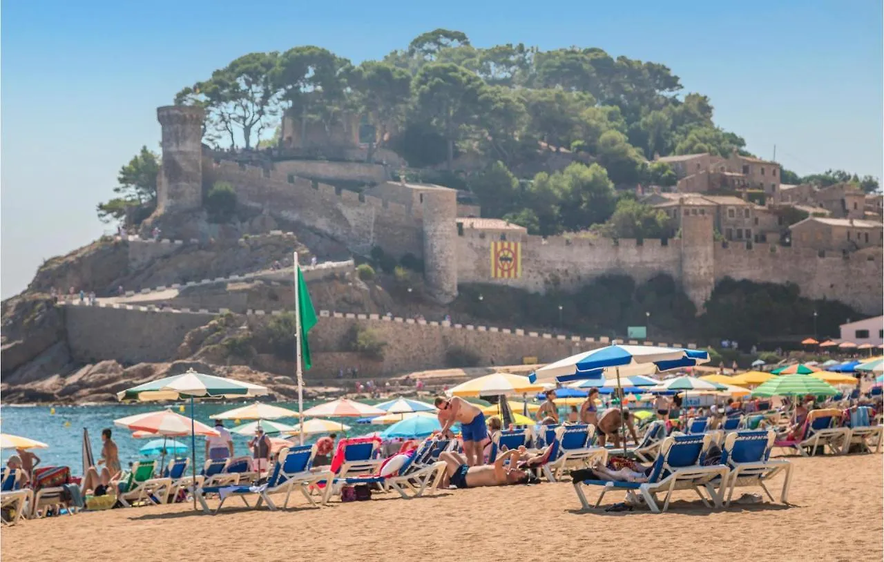 Two-Bedroom Apartment In Tossa De Mar Spain